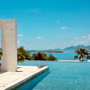 infinity swimming pool by the ocean