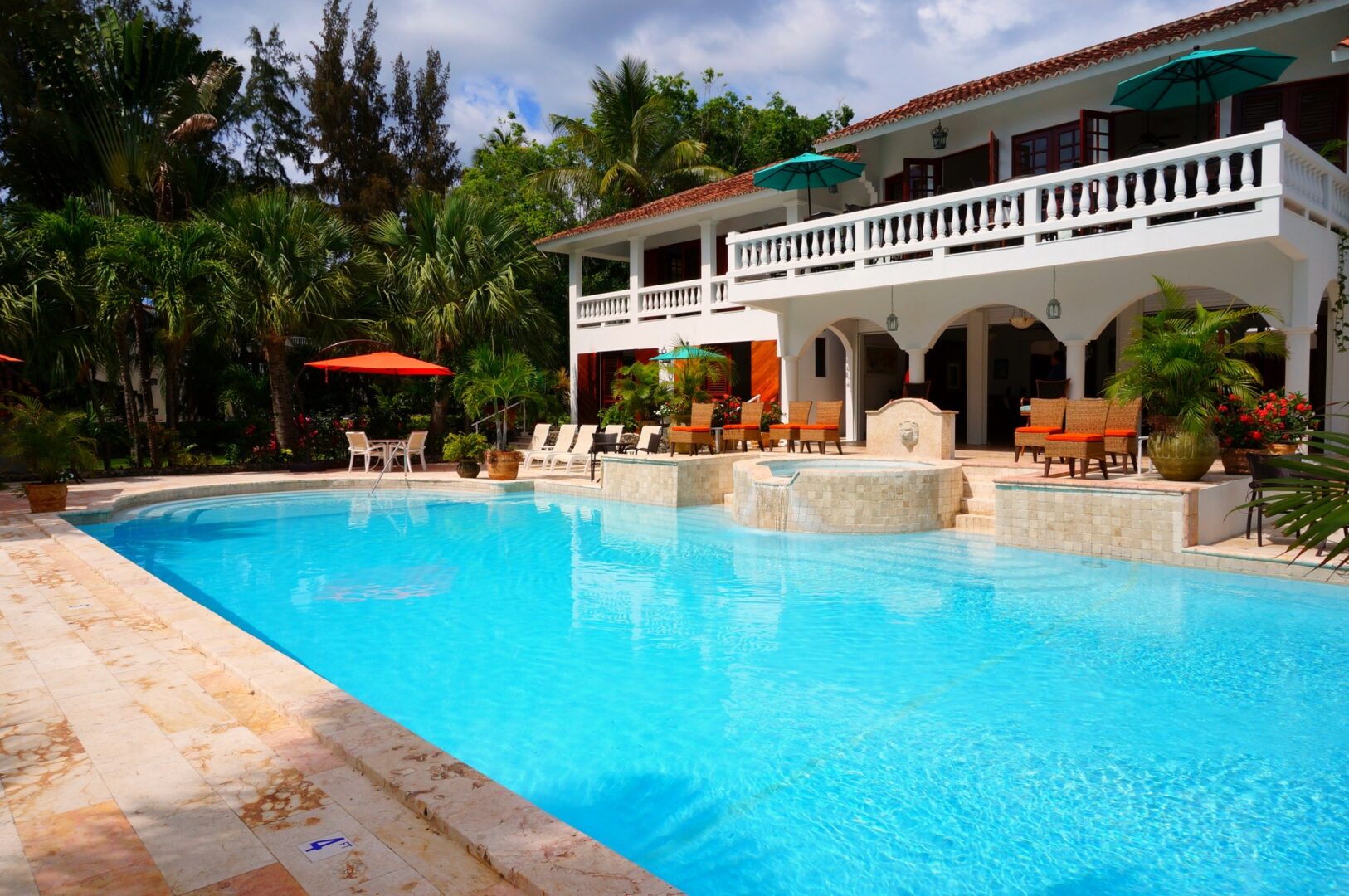 Luxury Resort Swimming pool